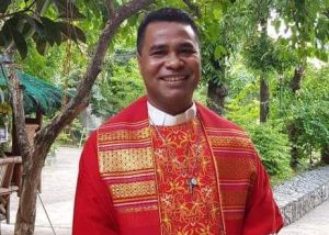 Pater Tuan Kopong MSF : Saya Mencintai Agama Islam, Mohon Tertibkan Mualaf Yang Suka Bohong!