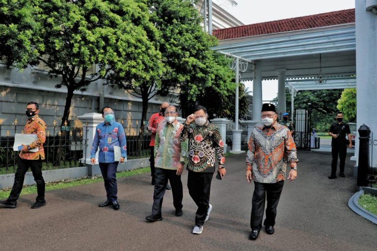 Pimpinan DPD RI Temui Presiden Jokowi di Istana Bogor