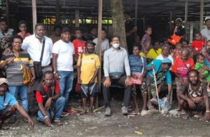 Kuasa Hukum Masyarakat Adat Tiga Kampung Ini, Desak Pemkab Mimika Pulangkan Pengungsi, Ini alasannya