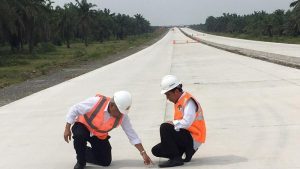 Presiden Jokowi : Pembangunan Jalan Tol Bocimi Macet,karena Gonta Ganti Investor