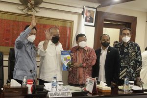Senator Kalbar, Sukiryanto Serahkan Proposal Pemekaran Provinsi Kapuas Raya kepada Ketua DPD RI