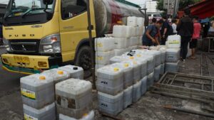 Holding Pangan ID Food Kembali Distribusikan 57,5 Ton Minyak Goreng ke Pedagang Pasar