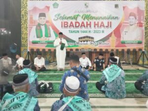 Bupati Pelalawan Lepas Jemaah Haji Susulan Kloter 32, H Zukri: Semoga di Lancar dalam Menunaikan Ibadah